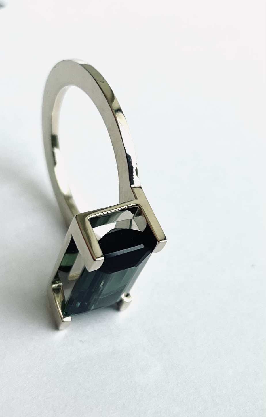 For-Your-Eyes-Only - 18ct White Gold Statement Ring