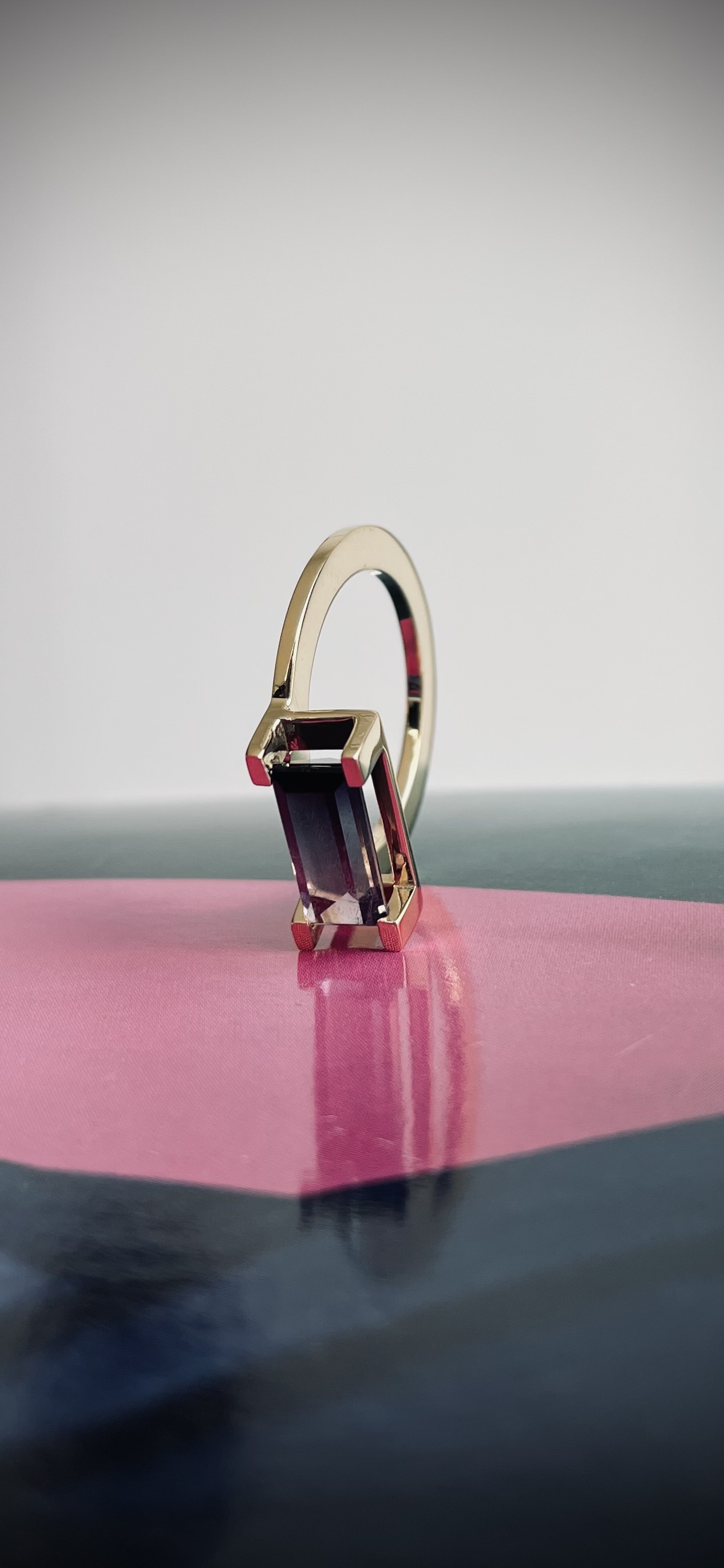 For-Your-Eyes-Only - 18ct Yellow Gold Statement Ring