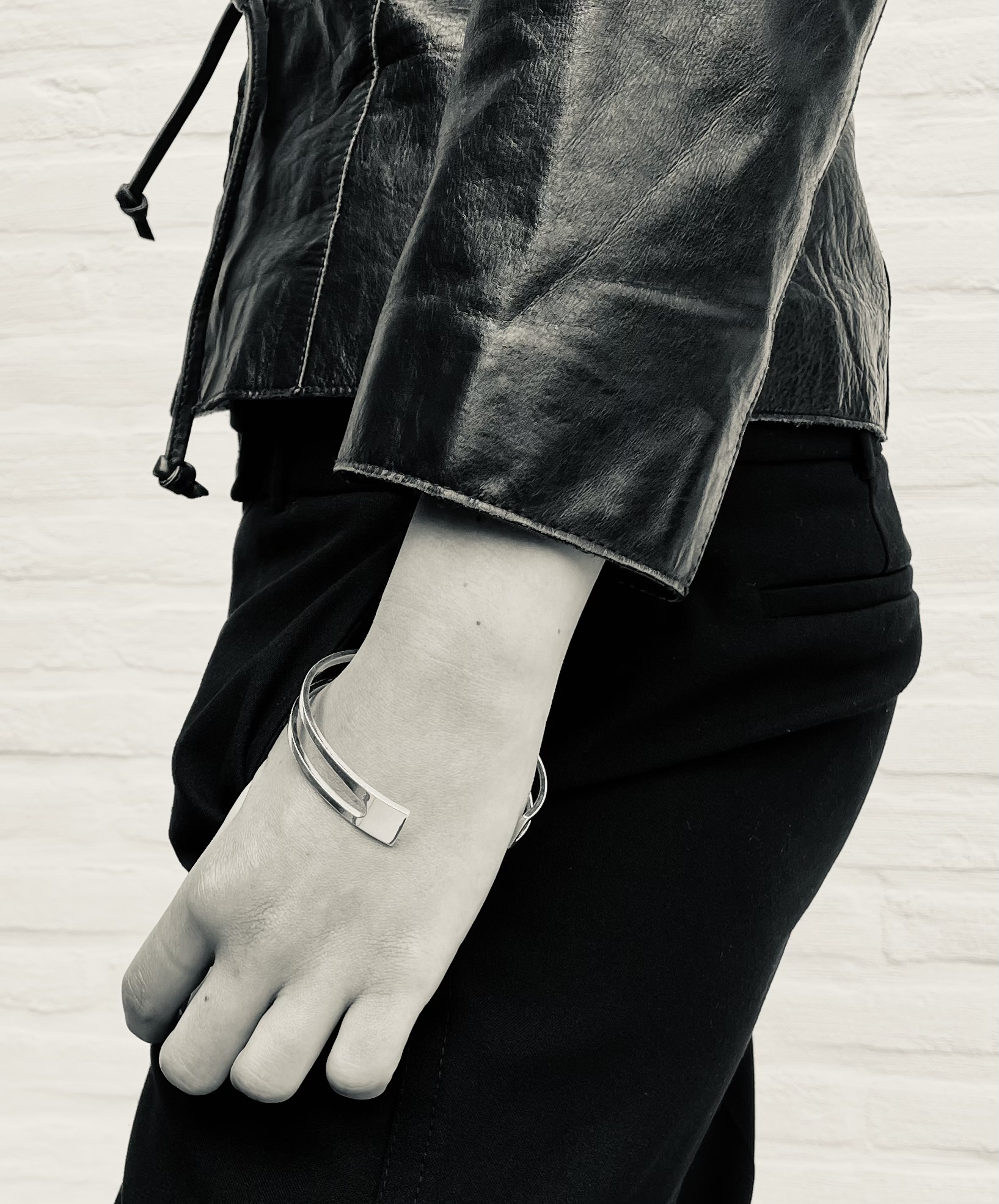 Revolt Arm cuff - sterling silver